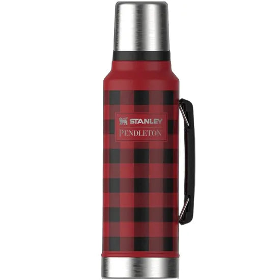 TERMO STANLEY CLASSIC 1.4LTS -  BUFFALO RED C/MANIJA Product